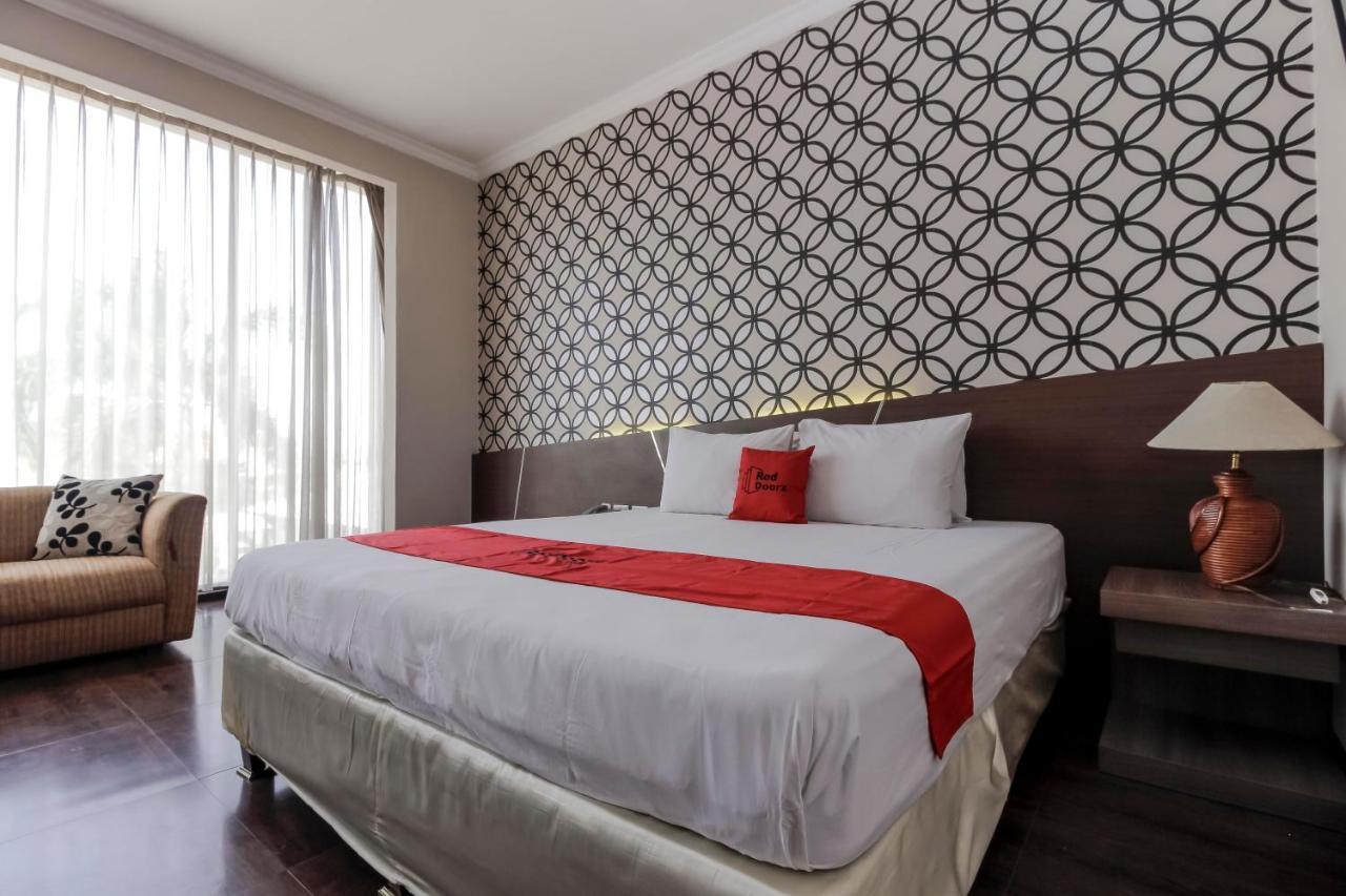 Reddoorz Plus Near Grage City Mall Cirebon Exteriör bild