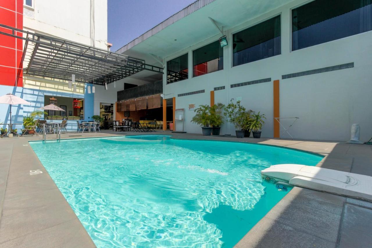 Reddoorz Plus Near Grage City Mall Cirebon Exteriör bild