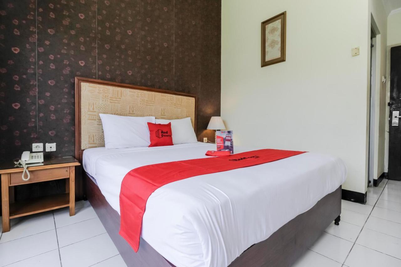 Reddoorz Plus Near Grage City Mall Cirebon Exteriör bild
