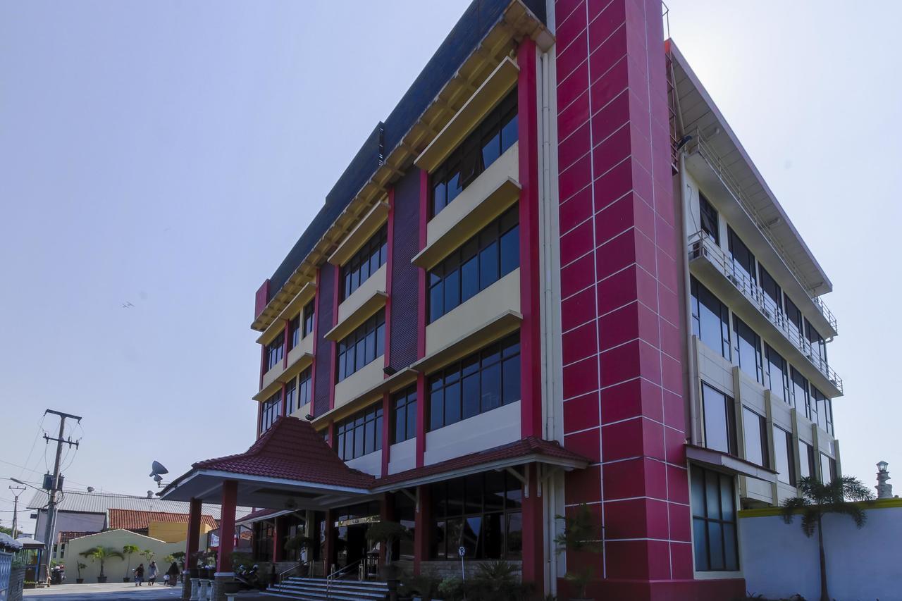Reddoorz Plus Near Grage City Mall Cirebon Exteriör bild